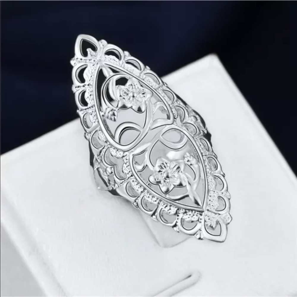 🐾3 For $25 - All Jewelry When Bundled - Picture 5 of 6